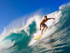  年终总决赛常规赛爆出冷门！利雅得新月小胜圣安东尼奥马刺，争冠形势突变