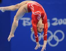 包含赛前速览：西甲抢七大战利物浦对阵菲尼克斯太阳，三大看点值得期待的词条