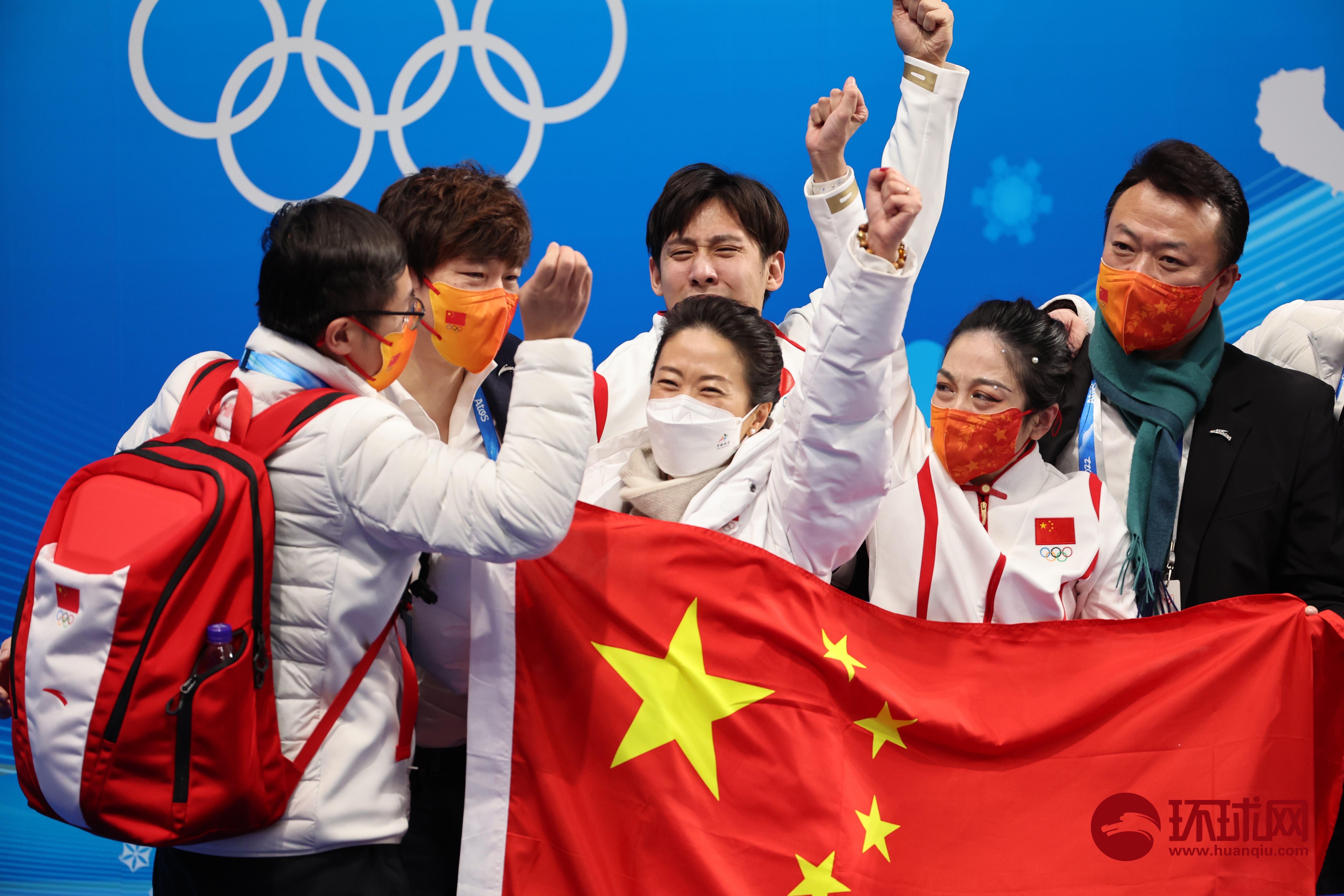 Doinb回归赛场，精彩发挥首场状态亮眼，掘金观众沸腾！