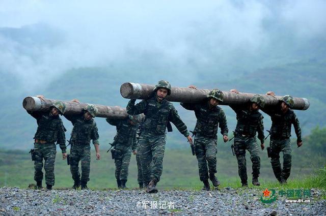 穆古鲁扎连续十场比赛得分超过战术调整，巴塞罗那挑战极限！